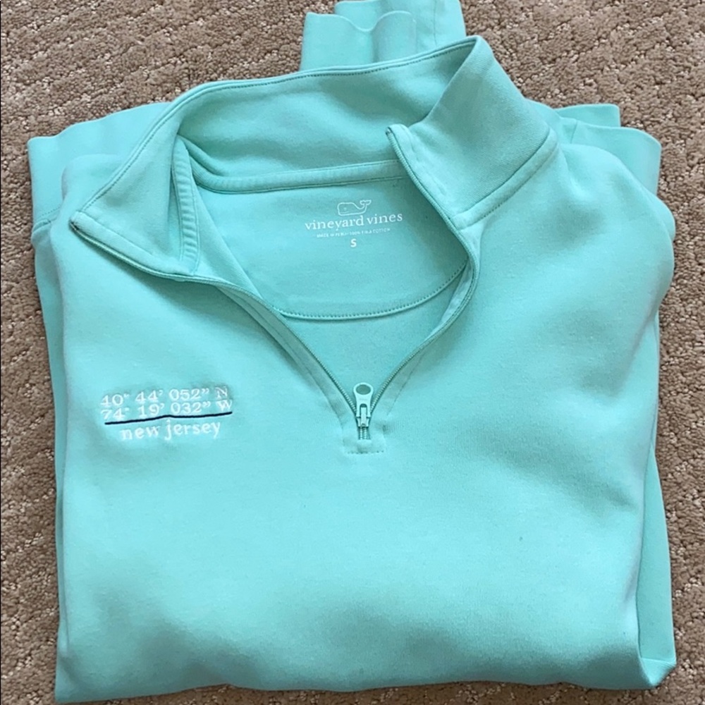 Small vineyard vines quarter zip